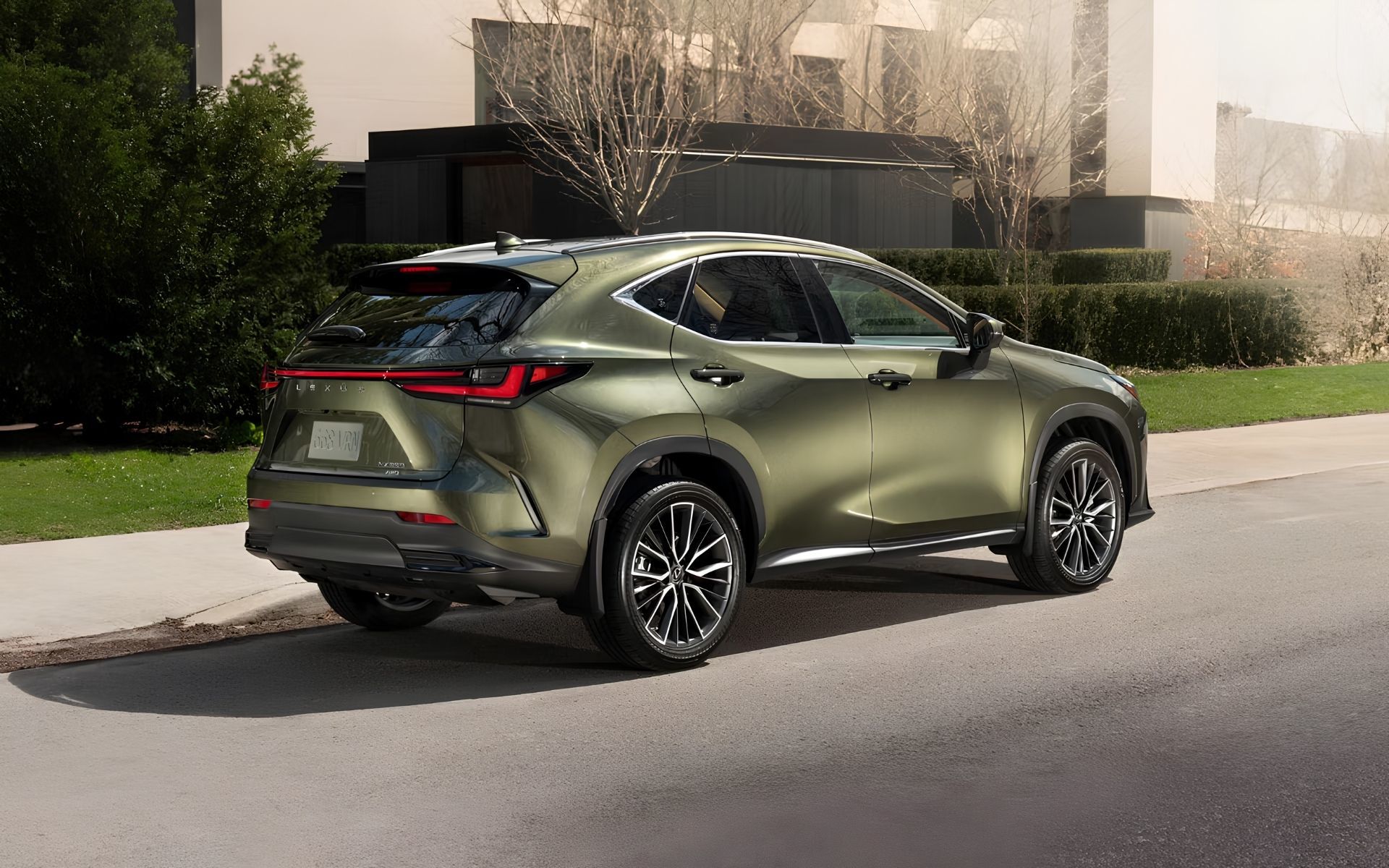 Lexus NX ou RX : quel VUS Lexus choisir en 2026 ?