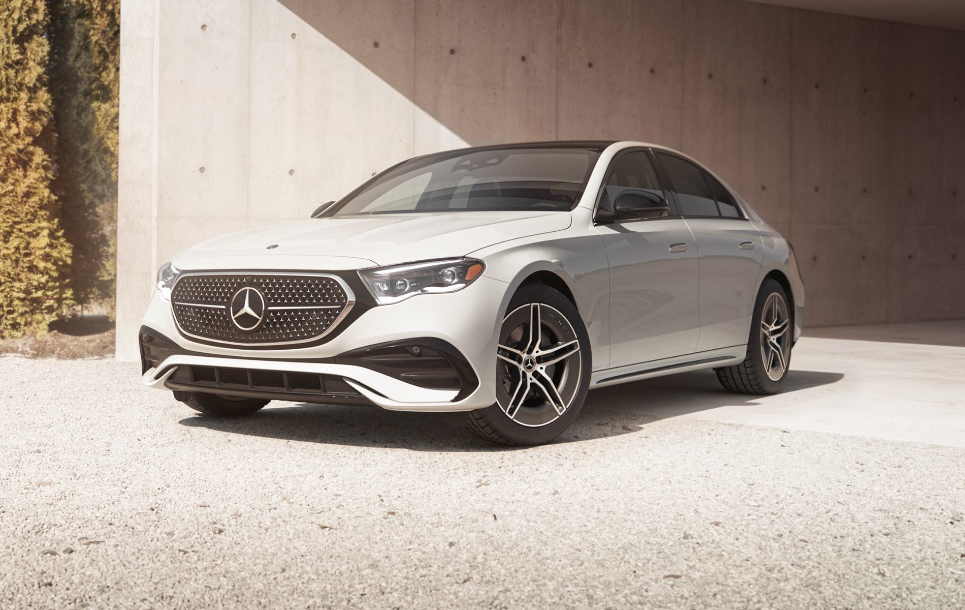Experience the Next Generation of the Mercedes-Benz E-Class