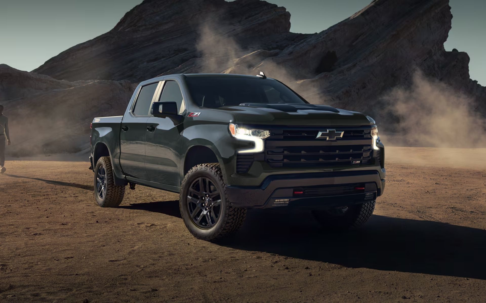 Towing and Driving Defense: 2026 Chevrolet Silverado 1500 Tech & Safety Breakdown