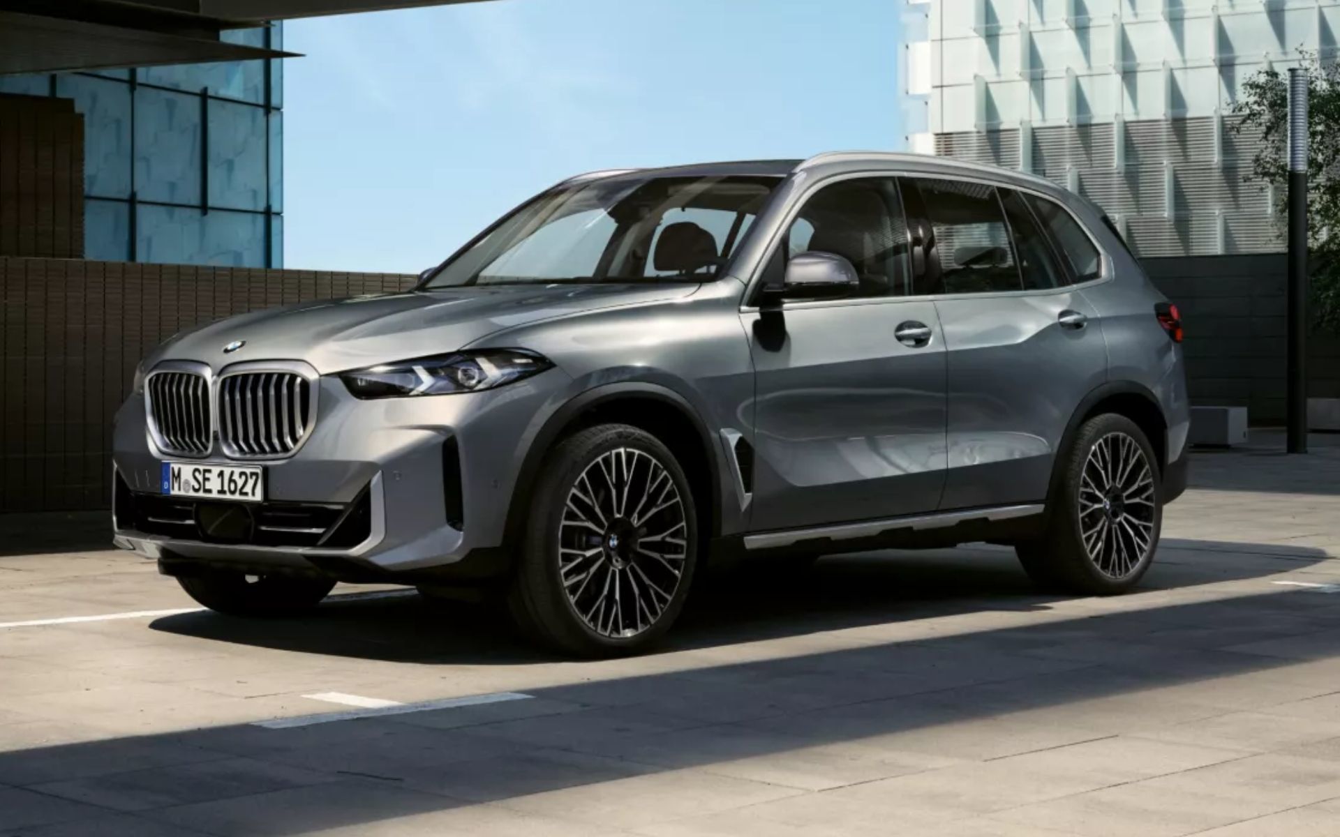 2026 BMW X5 Tech and Safety Features