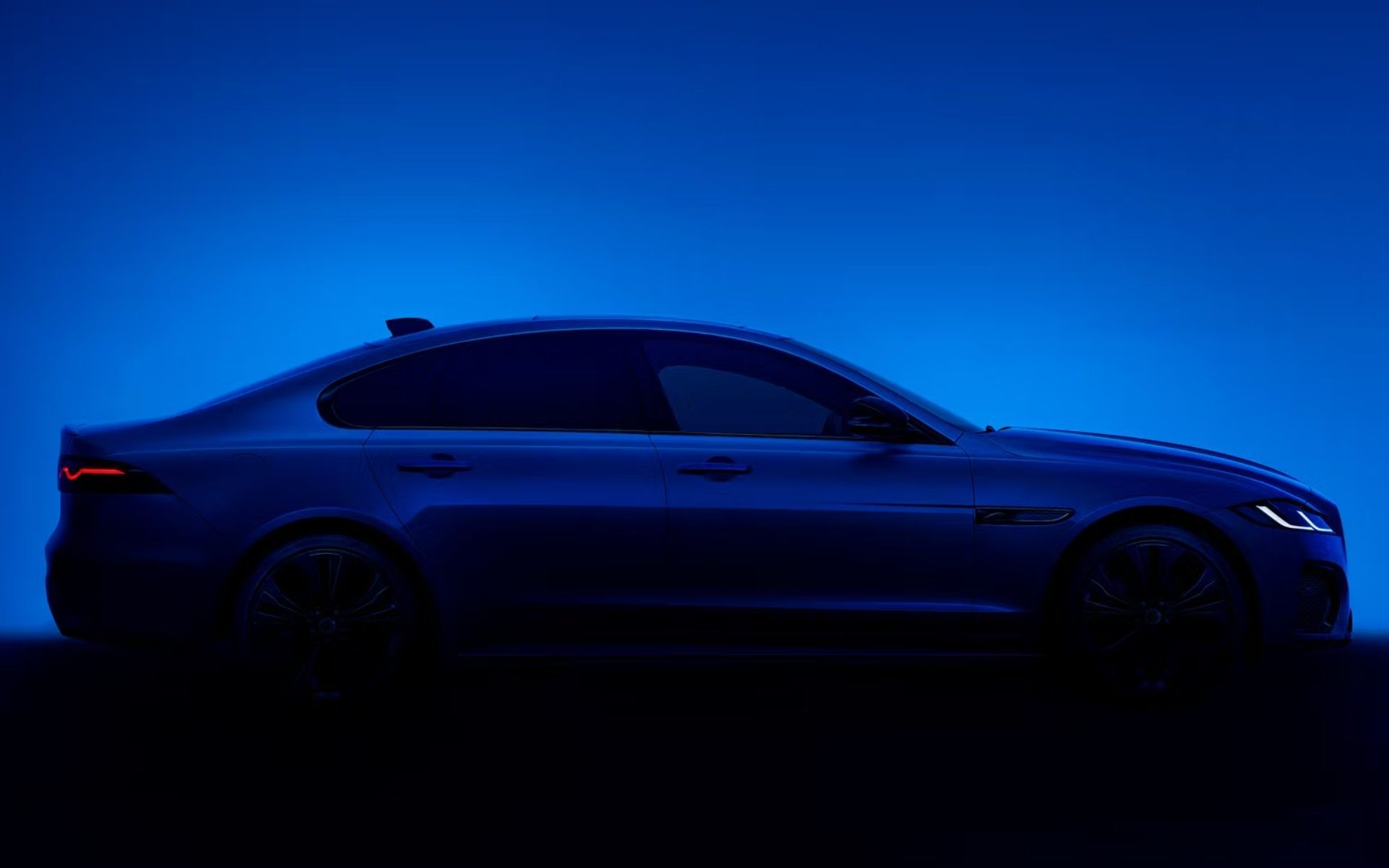 2026 Jaguar XF: Luxury That Knows How to Move