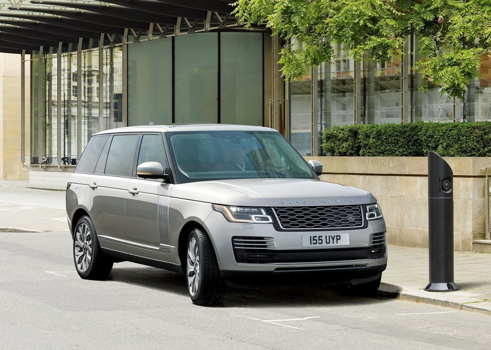 2018 Range Rover: The Ultimate SUV