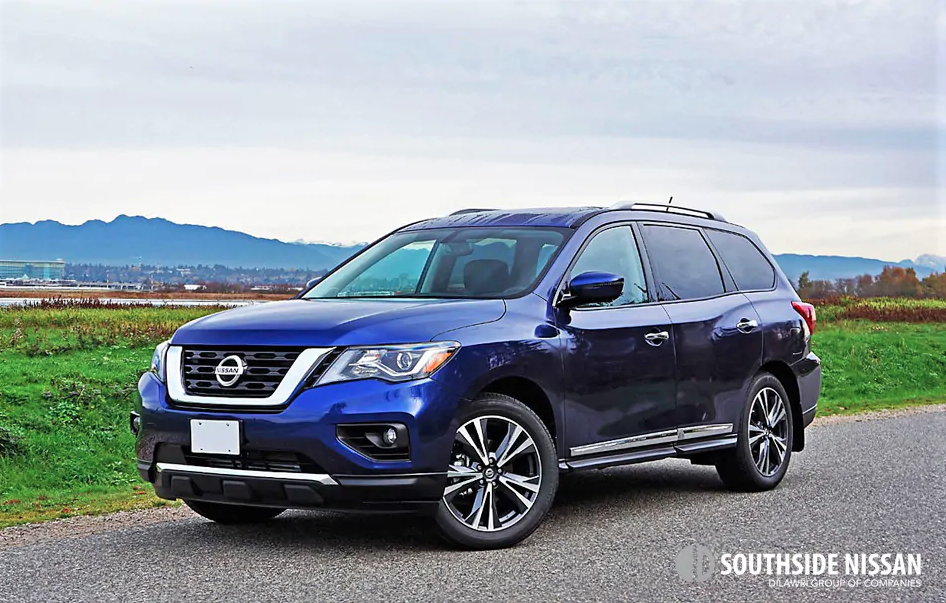 2017 NISSAN PATHFINDER PLATINUM 4X4 ROAD TEST REVIEW