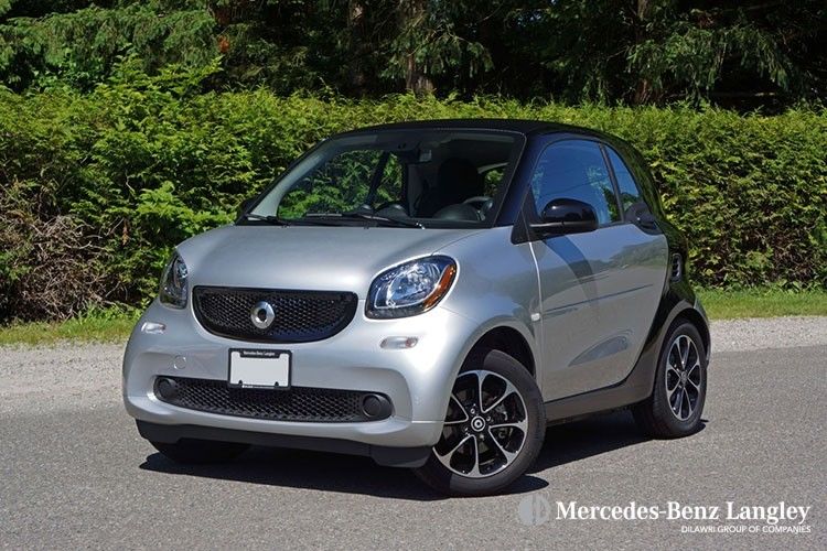 2016 smart fortwo Coupe Passion Twinamic DCT review.