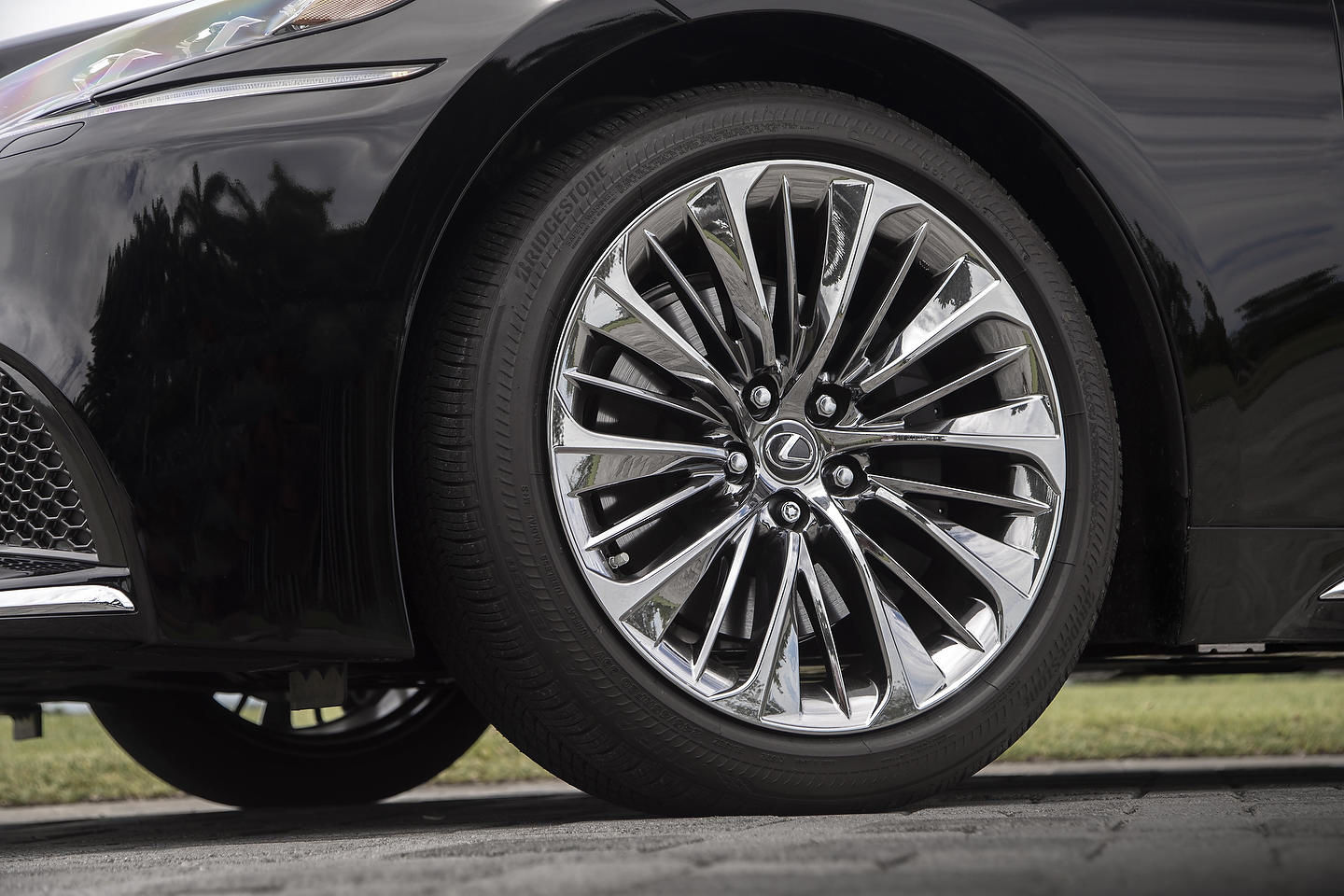 Comment choisir des pneus d'hiver pour votre Lexus