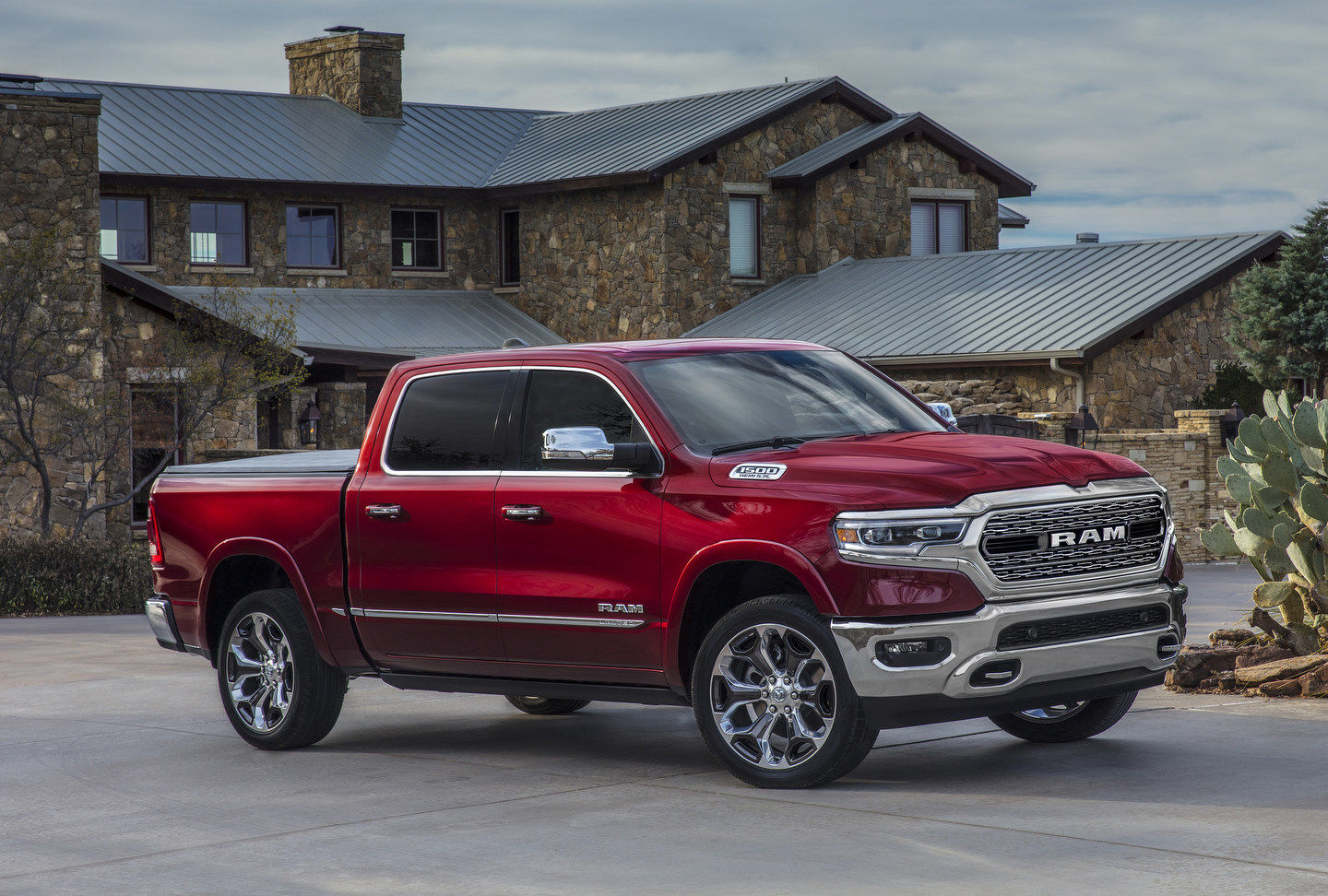 A look at the engine lineup offered in the 2022 Ram 1500