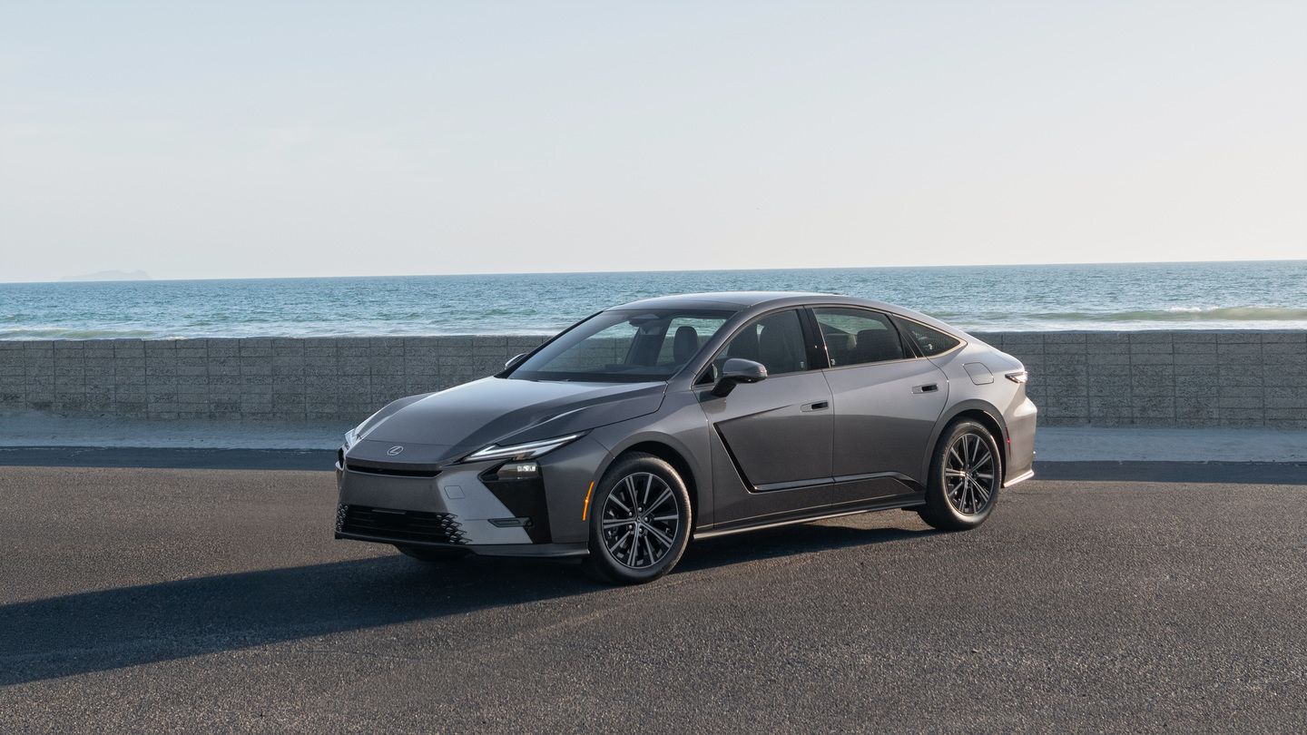 2026 Lexus ES 350h Feature Breakdown: 244-HP Sixth-Gen Hybrid System With Standard AWD and New Lexus Interface