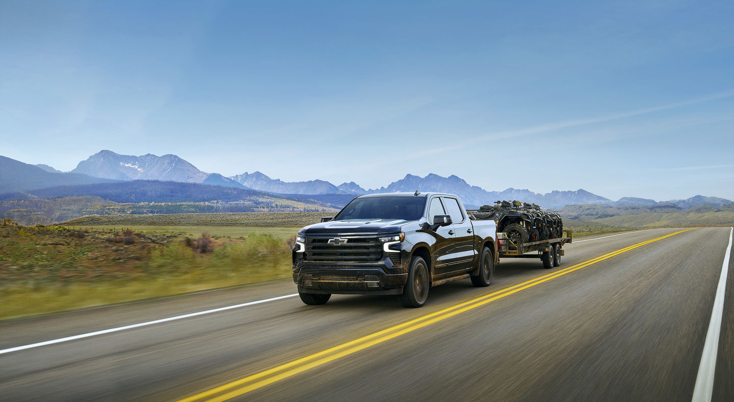 Aperçu des capacité de remorquage des Chevrolet Silverado 1500 et GMC Sierra 1500 2025