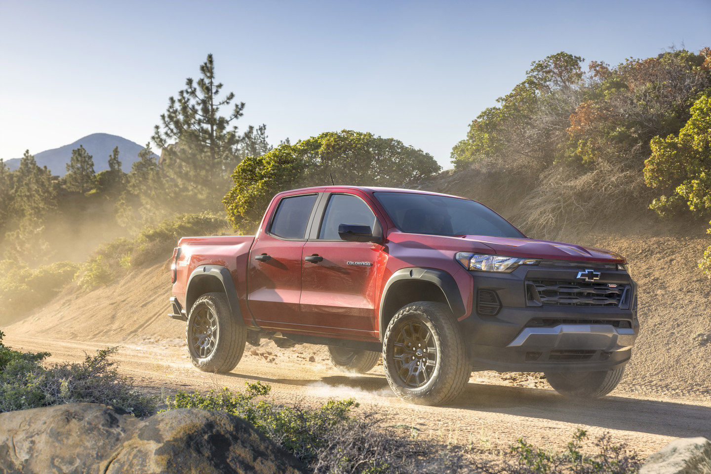 Le Chevrolet Colorado 2025 : Performance et capacités supérieures au Ford Ranger
