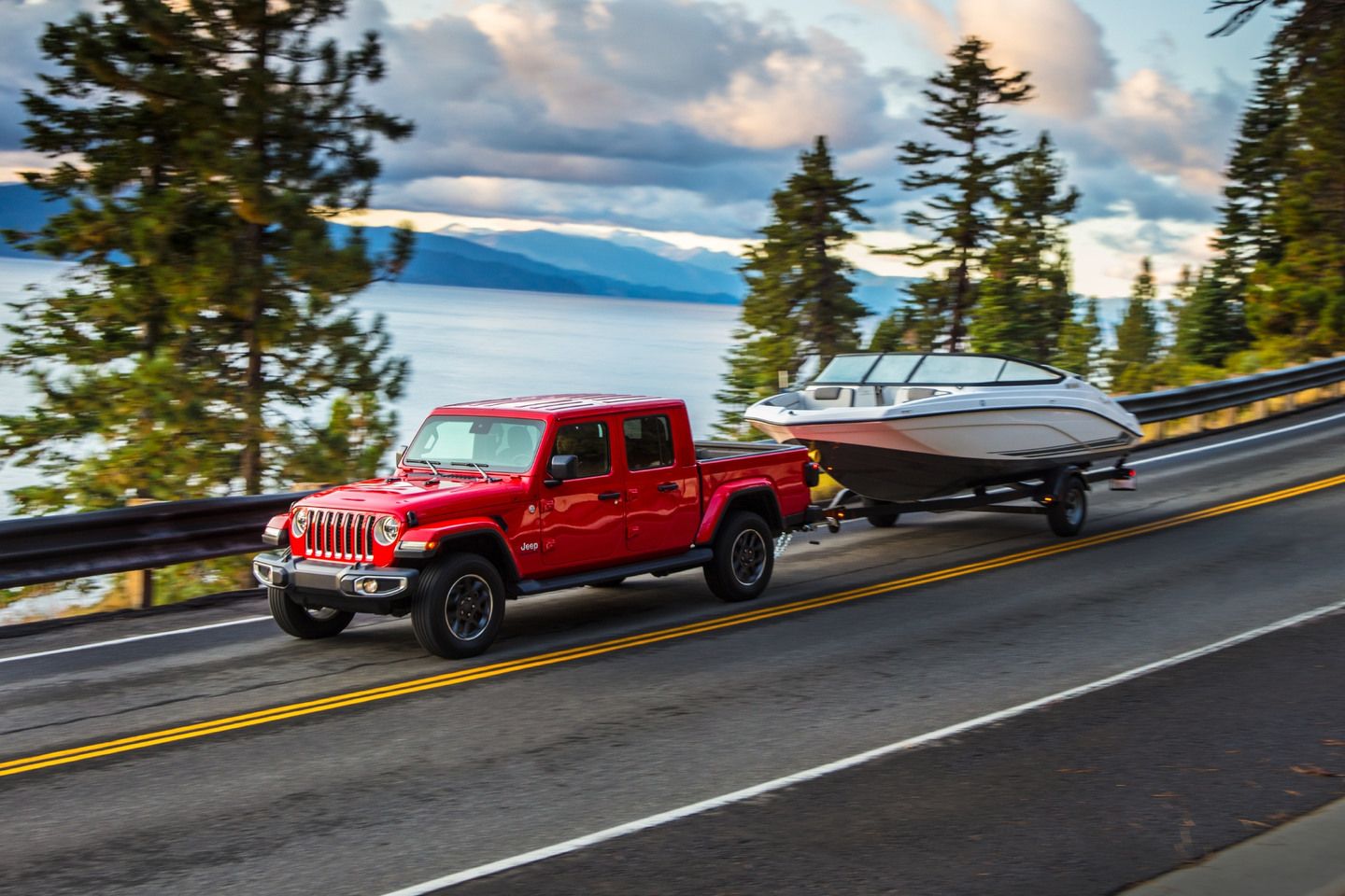 Les meilleurs VUS Jeep et Wagoneer pour le remorquage cet été