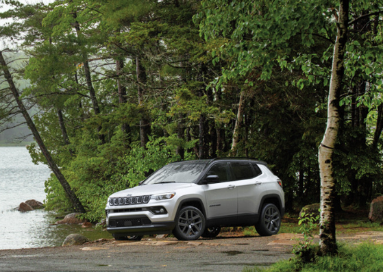 Jeep Compass 2026 : des bases éprouvées, une nouvelle énergie