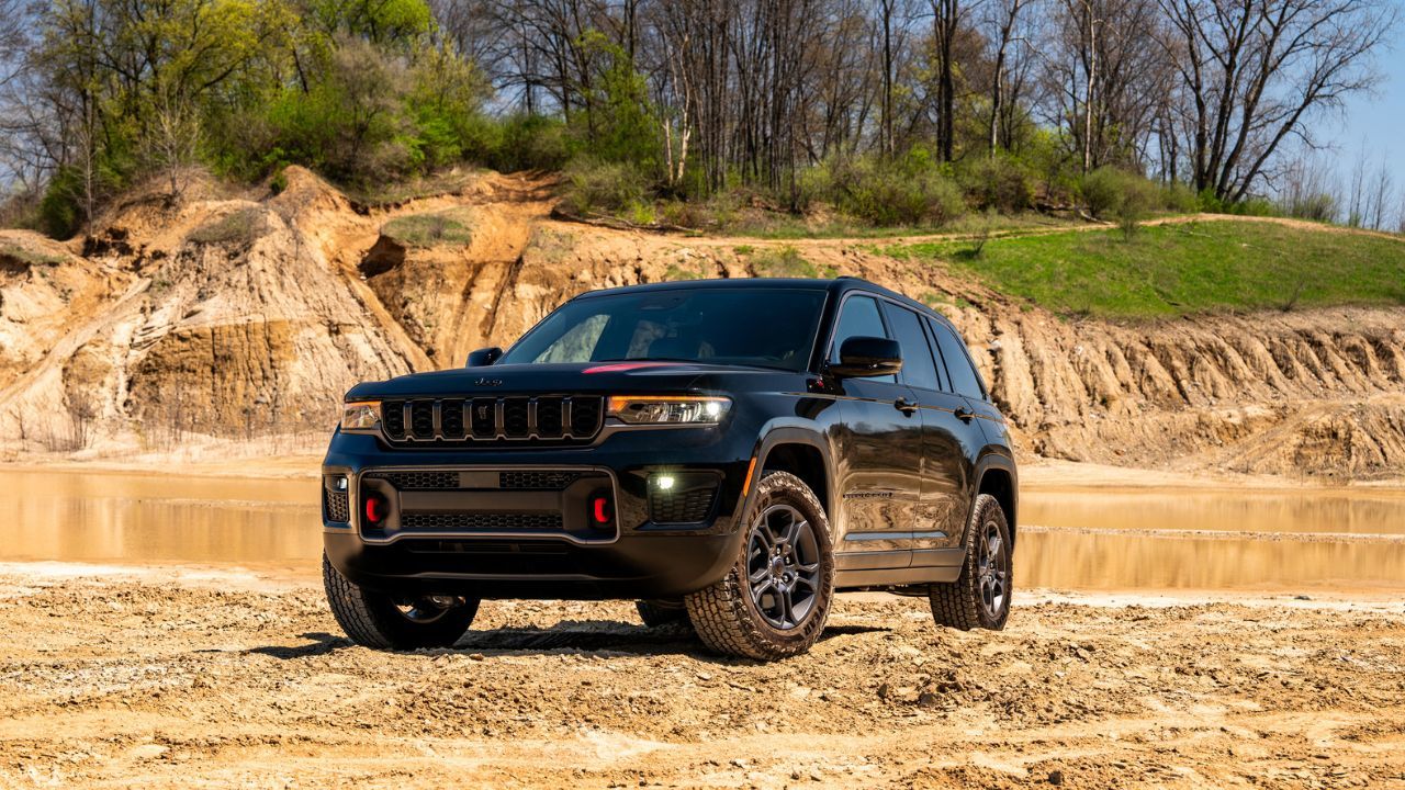 Le Jeep Grand Cherokee 2027 accueillera les versions Trailhawk et Overland