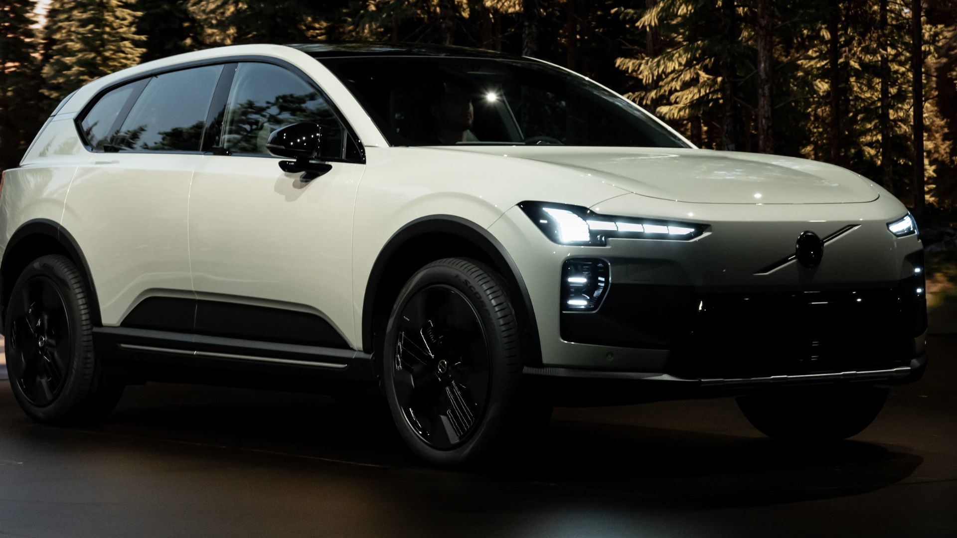 Volvo EX60 et EX60 Cross Country, l’électrification suédoise ambitieuse