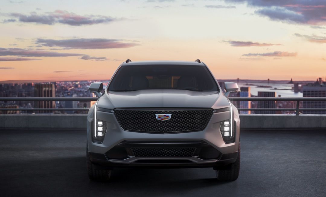 Front view of the Cadillac XT4 in an outdoor parking lot.