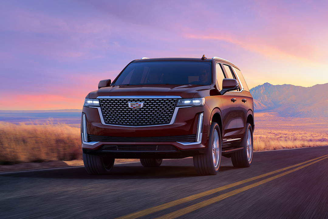 Cadillac Escalade vs Lincoln Navigator 2025