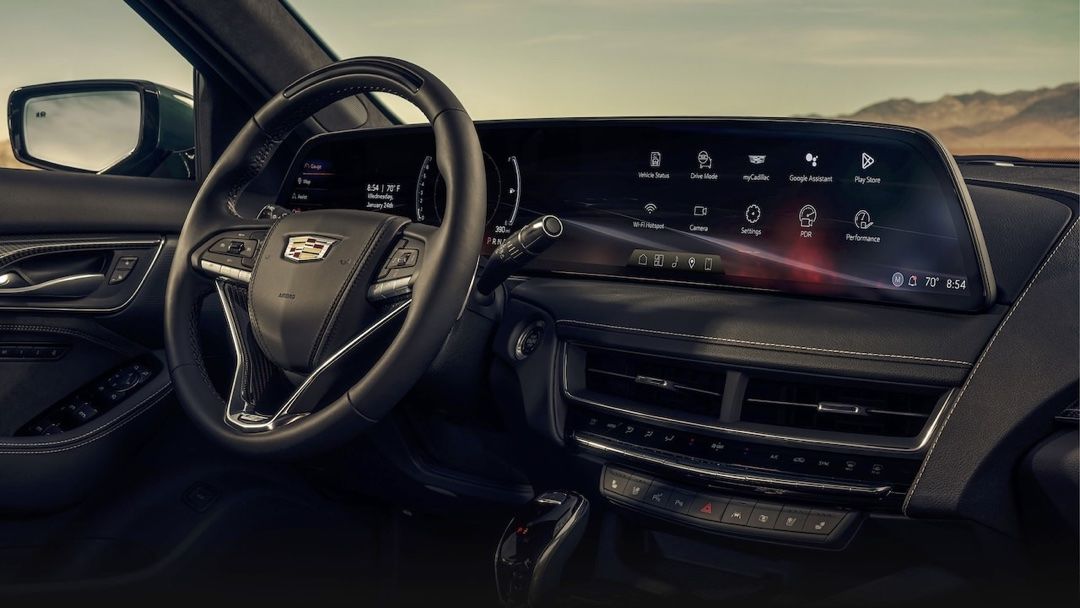 Nice view of the dashboard and technologies of the 2025 Cadillac CT5.