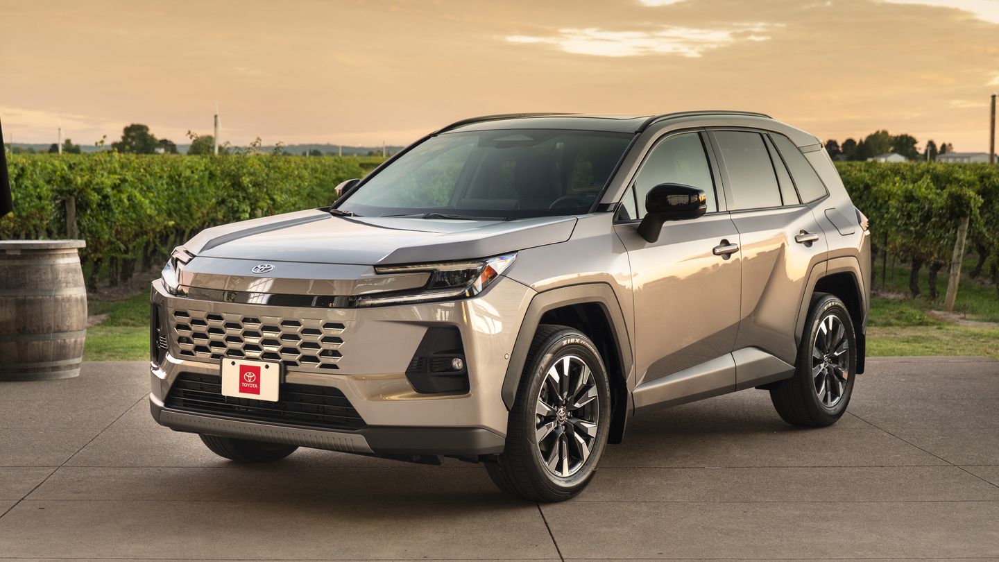 Toyota RAV4 2026 : le VUS hybride taillé pour la vie à Laval