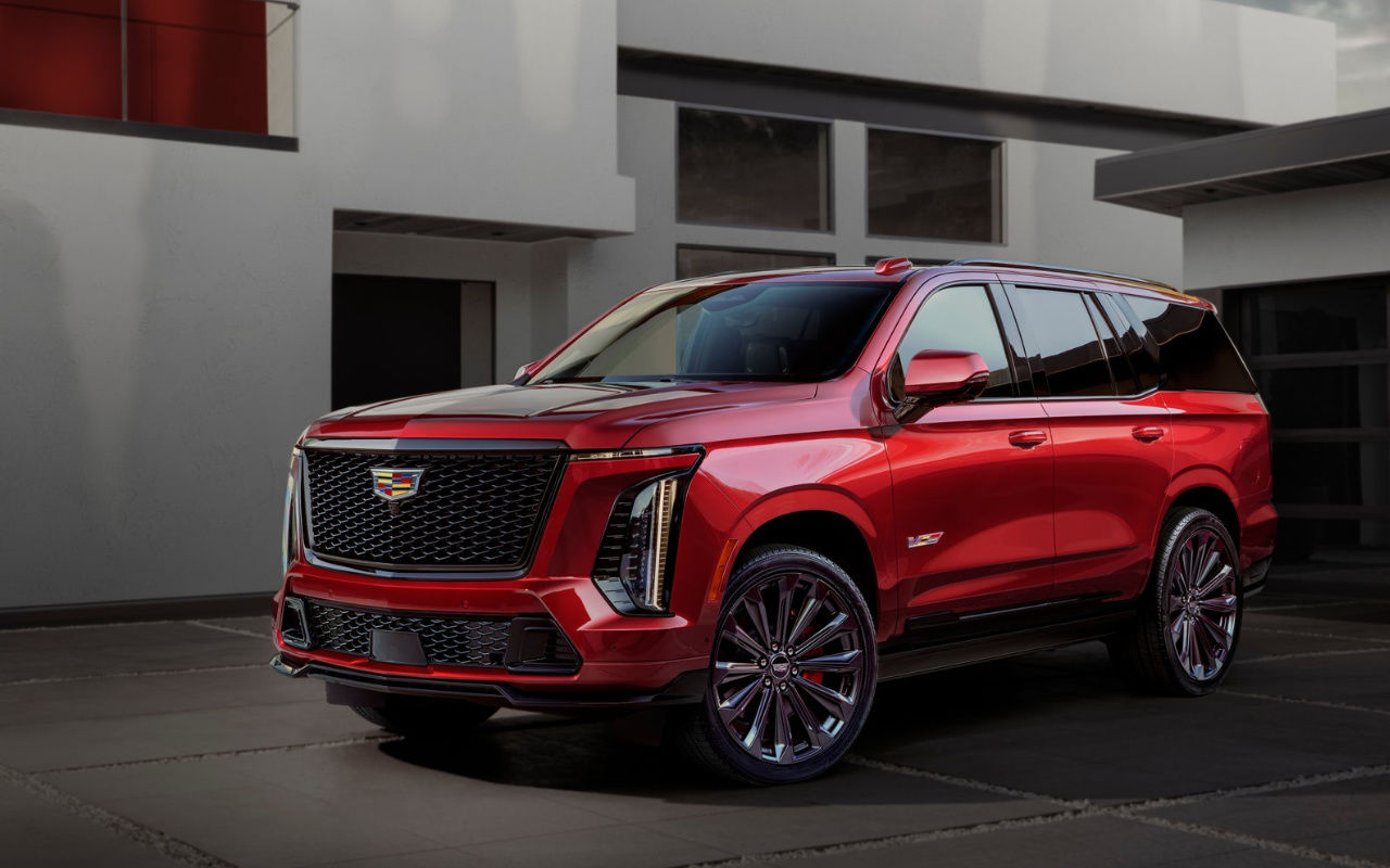 vue latérale avant d'une Cadillac Escalade 2025