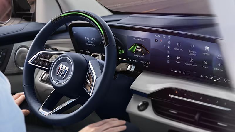 Demonstration of the Buick Enclave 2025 driver assistance system.