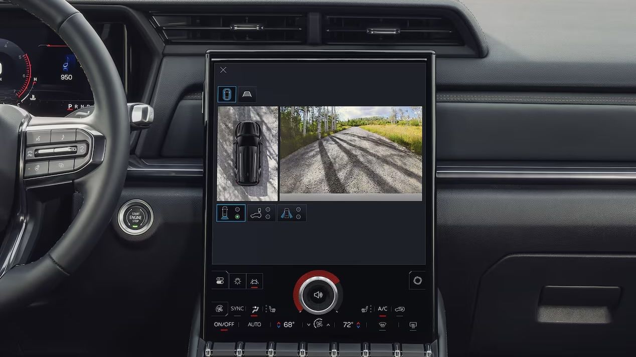 Demonstration of the GMC Terrain 2026 driver assistance system.