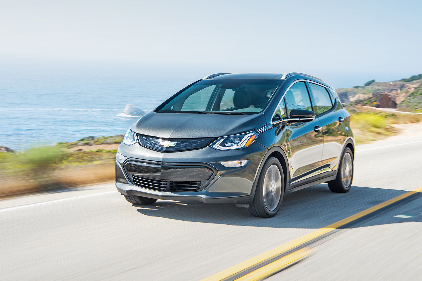 Chevrolet Bolt 2020 vs Toyota Prius 2020 (et pourquoi opter pour un véhicule électrique !)