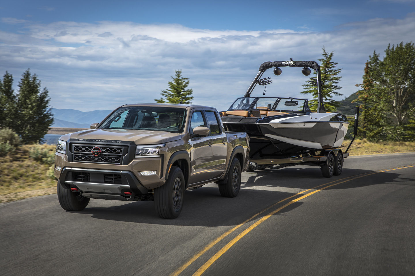 How the 2025 Nissan Frontier Handles 8,500 lbs (3,856 kg) for Your Saskatchewan Adventures
