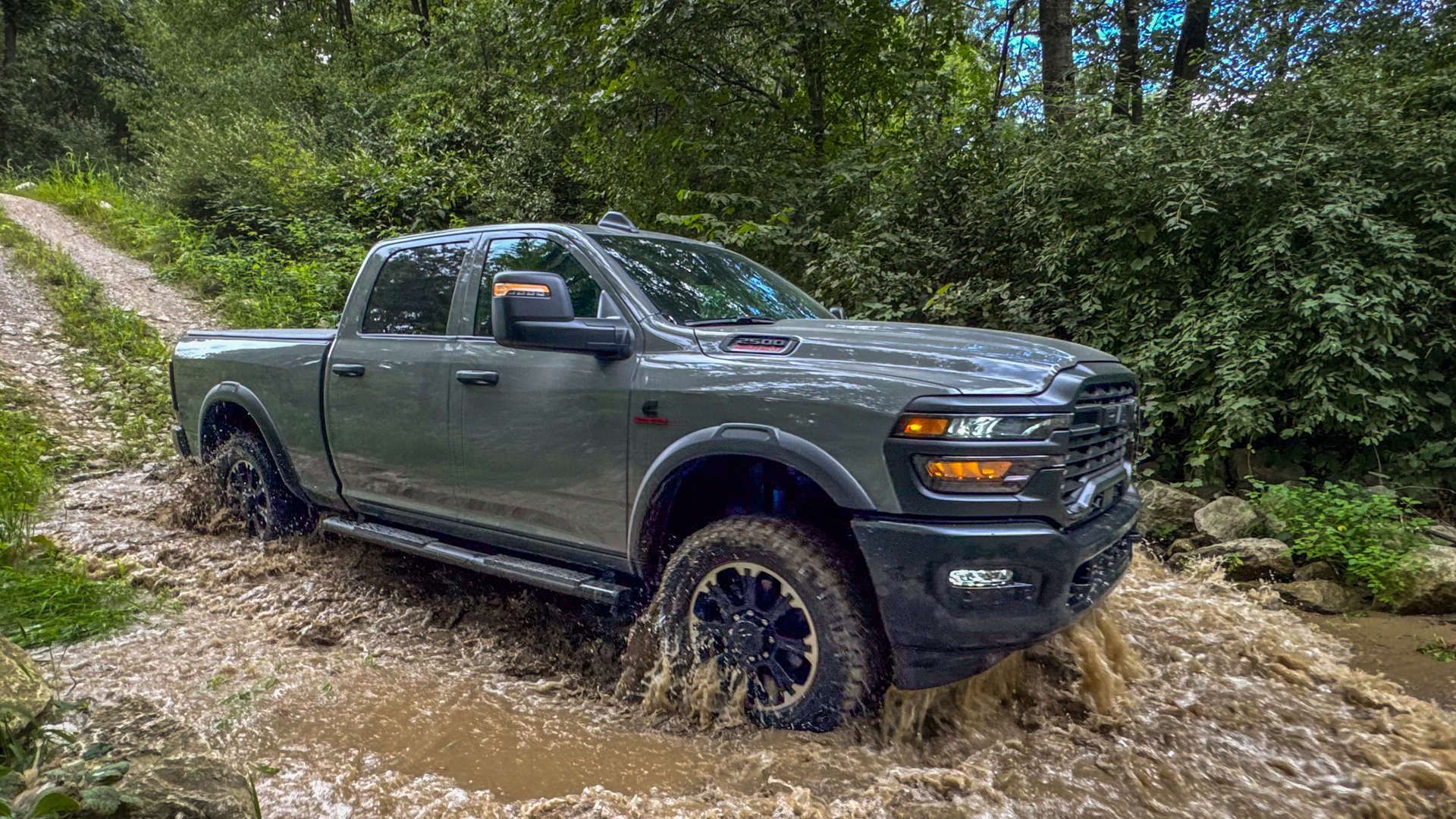 Ram 1500 vs. Ram 2500: Choosing the Right Truck for Your Saskatchewan Work