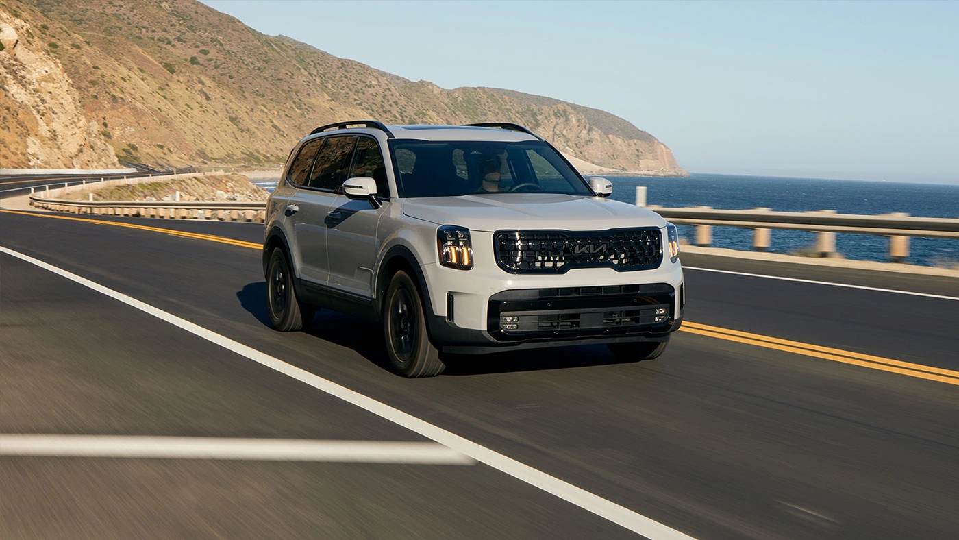 Vue 3/4 avant et lat&eacute;rale du Kia Telluride 2026