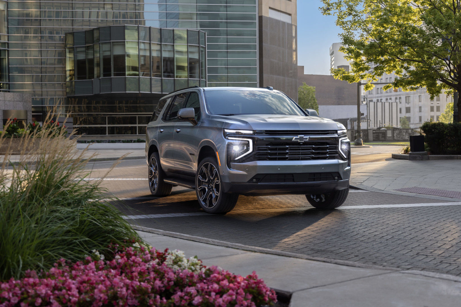 Les nouveaux Chevrolet Tahoe 2025 et Chevrolet Suburban 2025 dévoilés