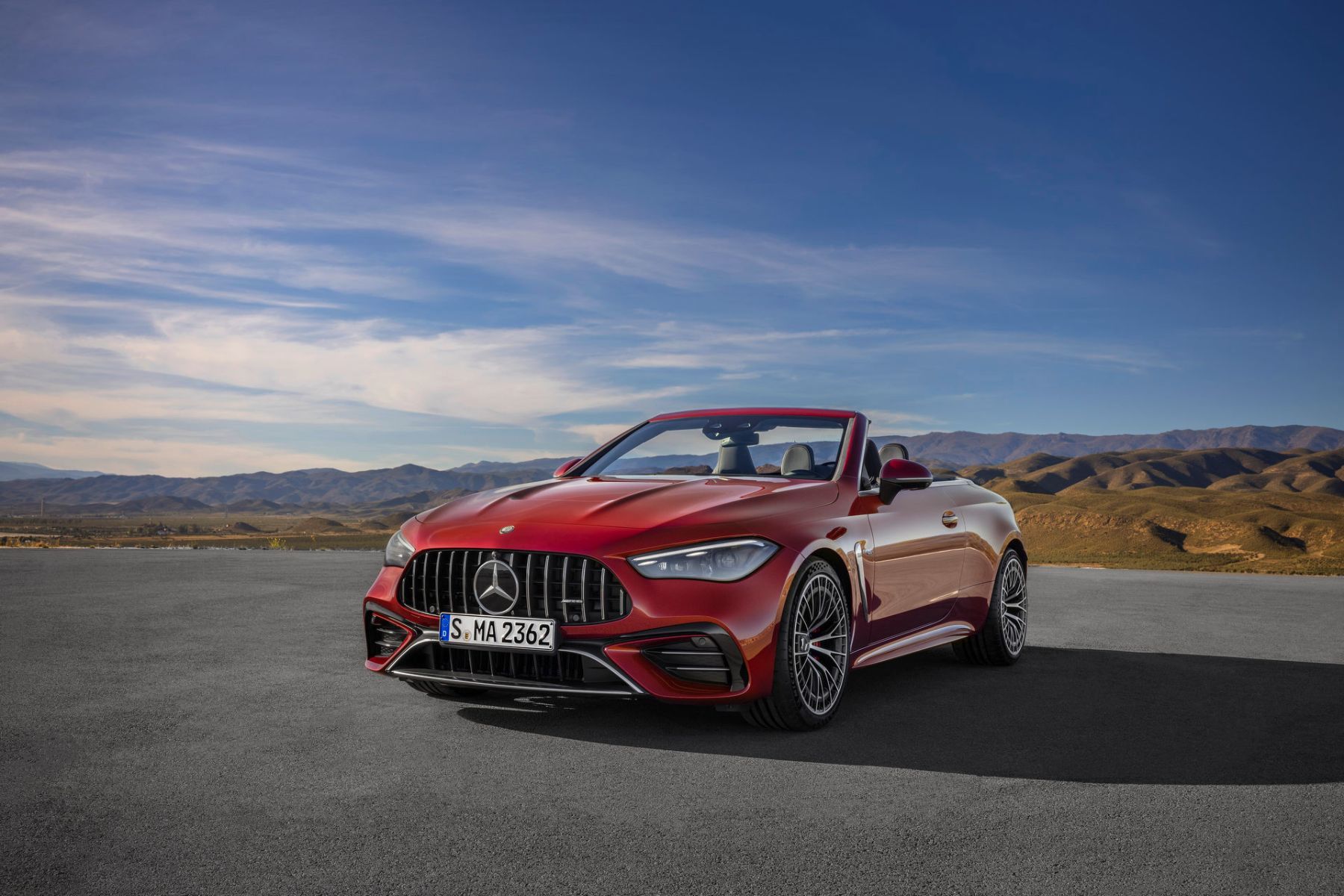 La Mercedes-AMG CLE 53 Cabriolet vous fait vivre l’ivresse de la conduite à ciel ouvert