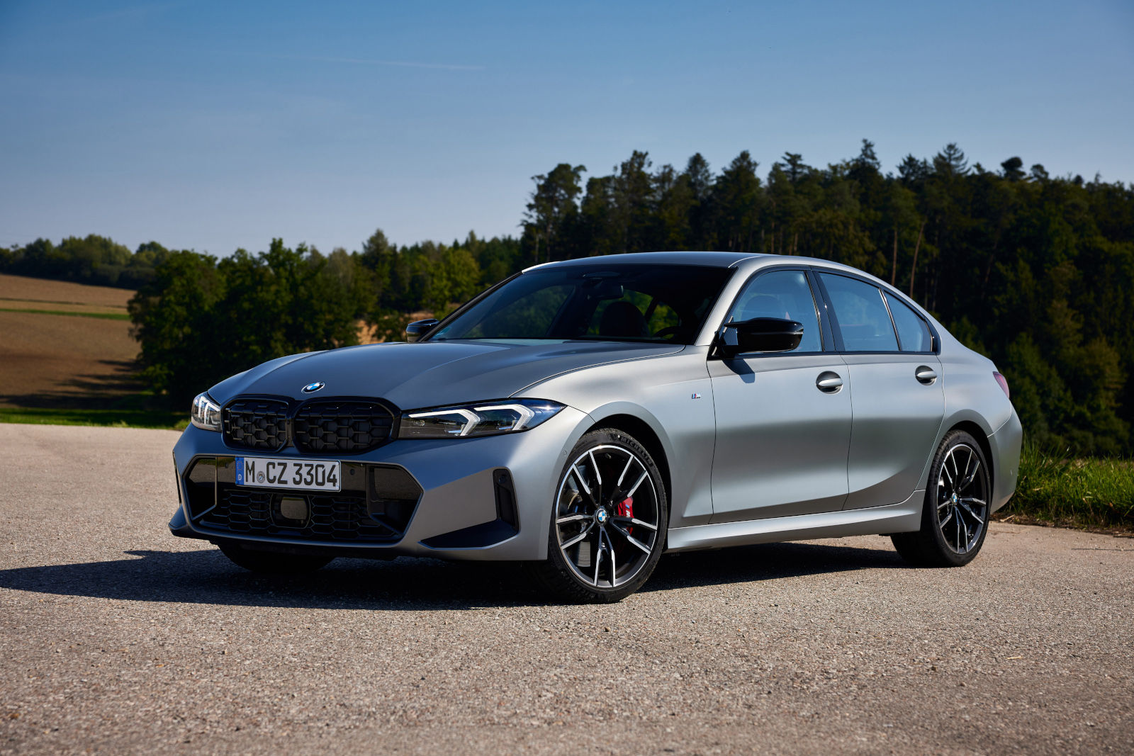 La BMW Série 3 2025 : Un Mélange de Performance, d'Efficacité et d'Élégance Moderne