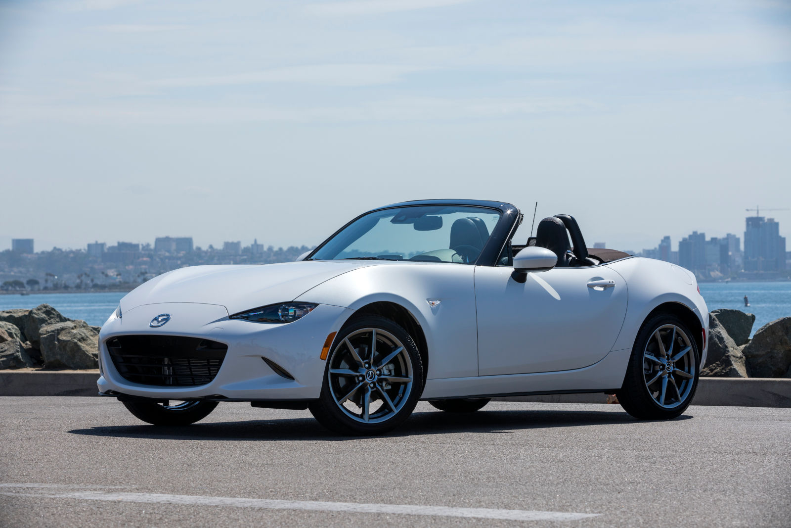 Mazda MX-5 2024 : comme un grand vin, vieillie à la perfection avec de nouvelles touches remarquables