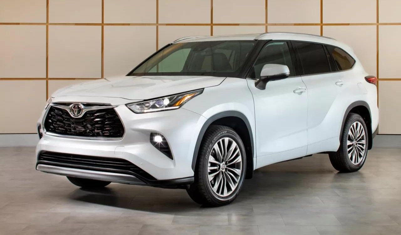 Toyota Highlander et Hybride : prix et fiche technique 2026