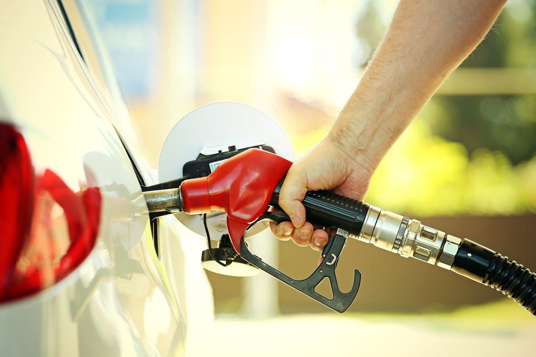 Some Tips to Save Fuel this Summer