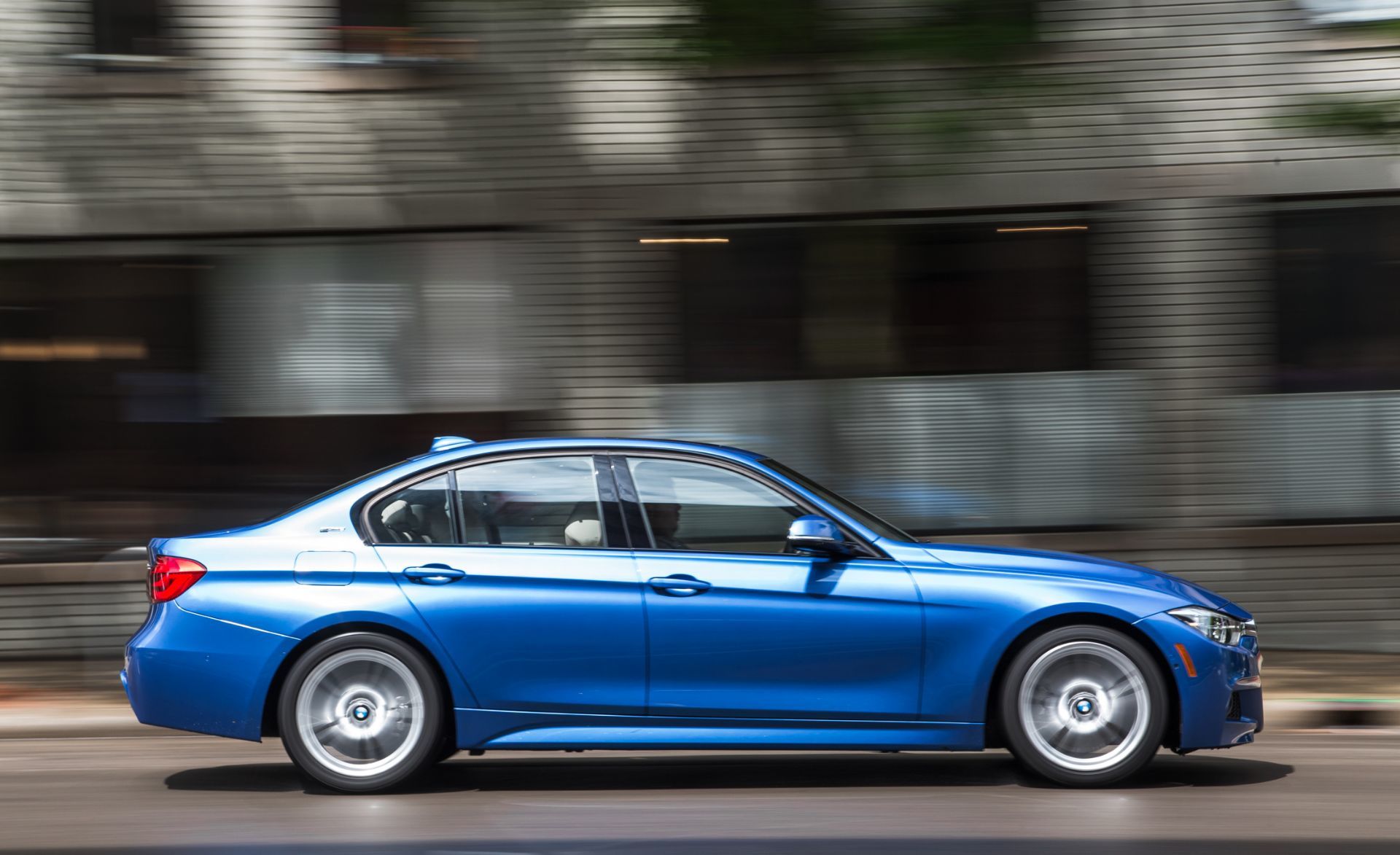 2019 BMW 3 Series spy shots reveal production lights, new interior details  - Autoblog