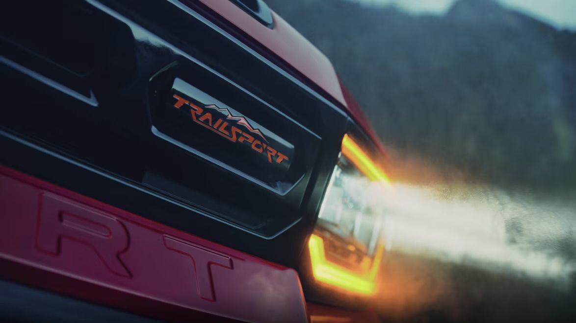 Vue rapprochée sur le pare-chocs avant avec la version TrailSport du Honda Passport 2026.