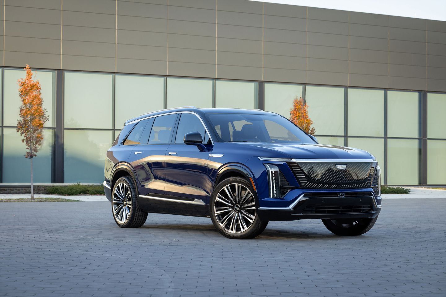 Rouage intégral à deux moteurs de série : ce que ça change pour l’hiver au volant du Cadillac VISTIQ 2026