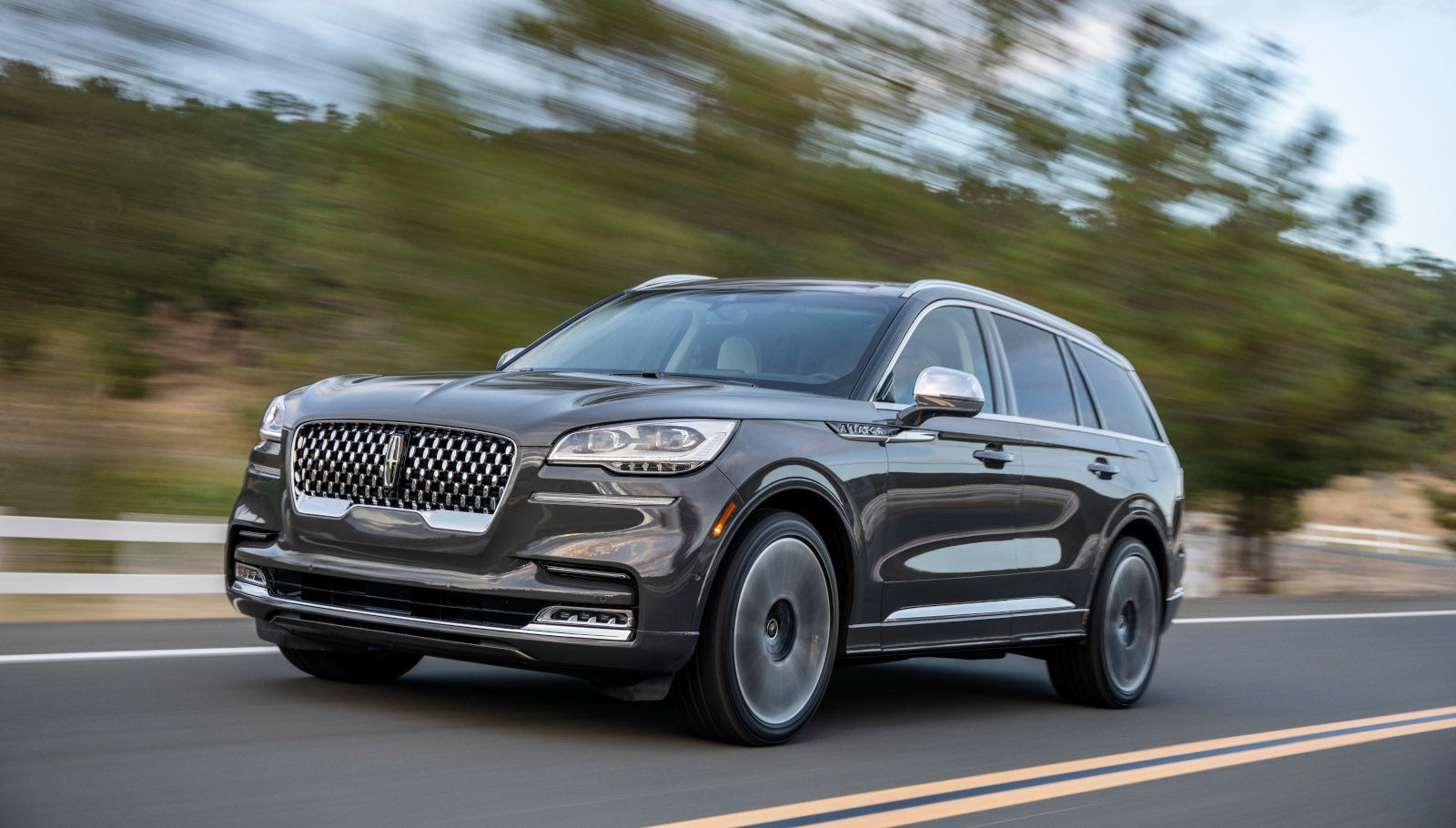 Lincoln Aviator Grand Touring 2024 : Une nouvelle norme de luxe