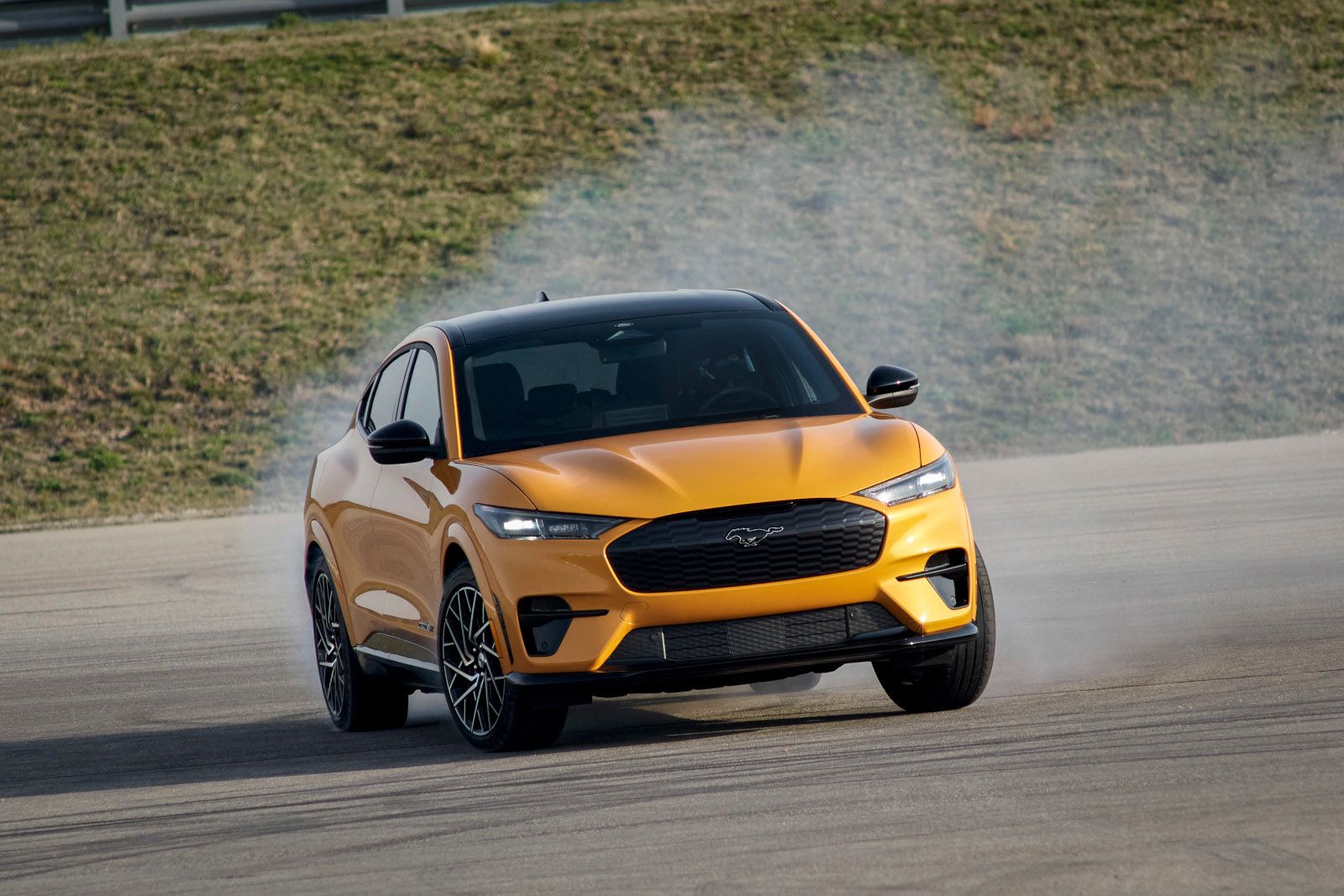 Ford Mustang Mach-E GT 2025 : la performance à l’ère des véhicules électriques