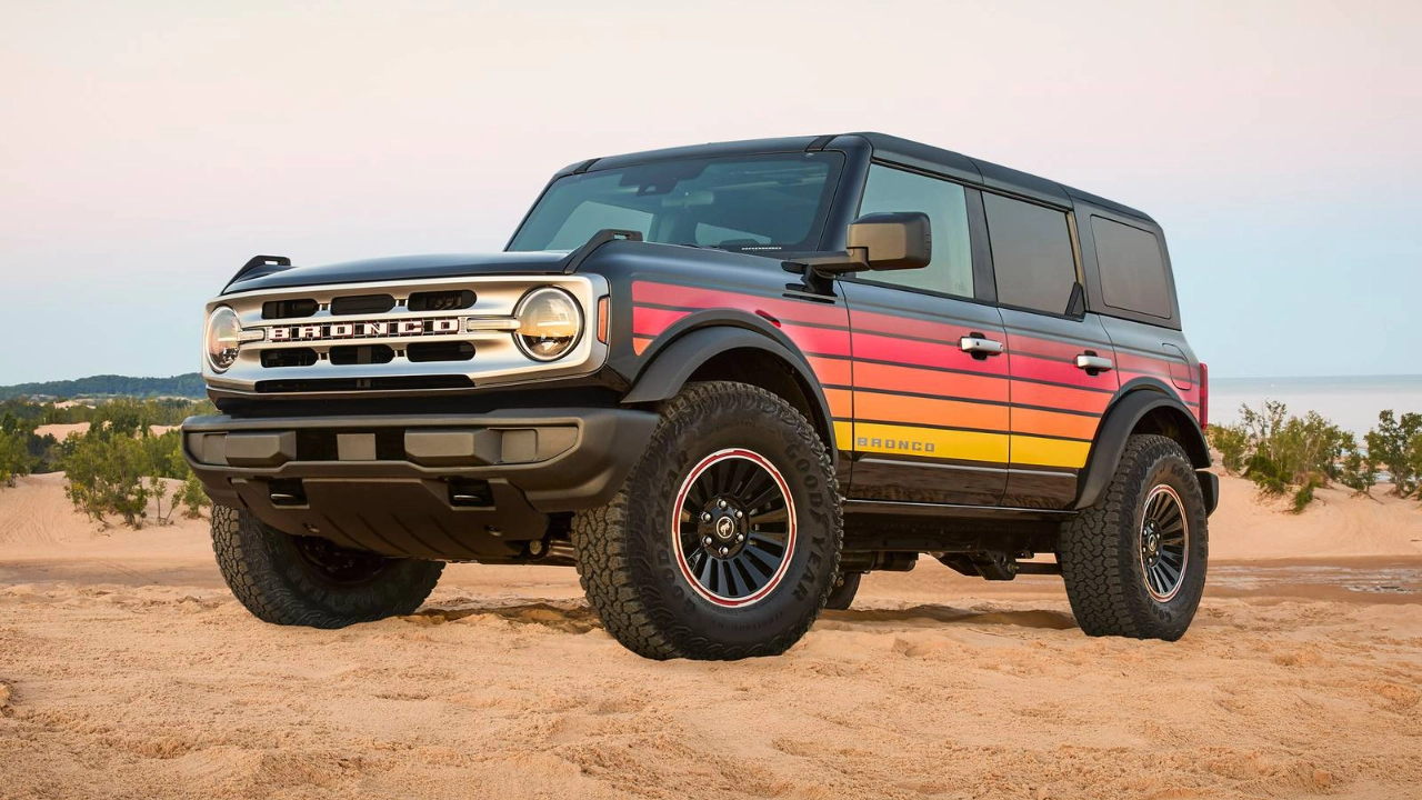 vue latérale avant d'un Ford Bronco Sport 2026