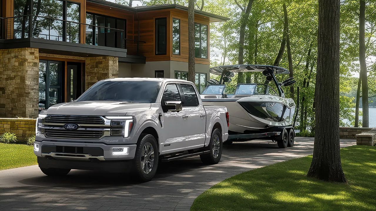 vue latérale avant d'un camion Ford F-150 2026