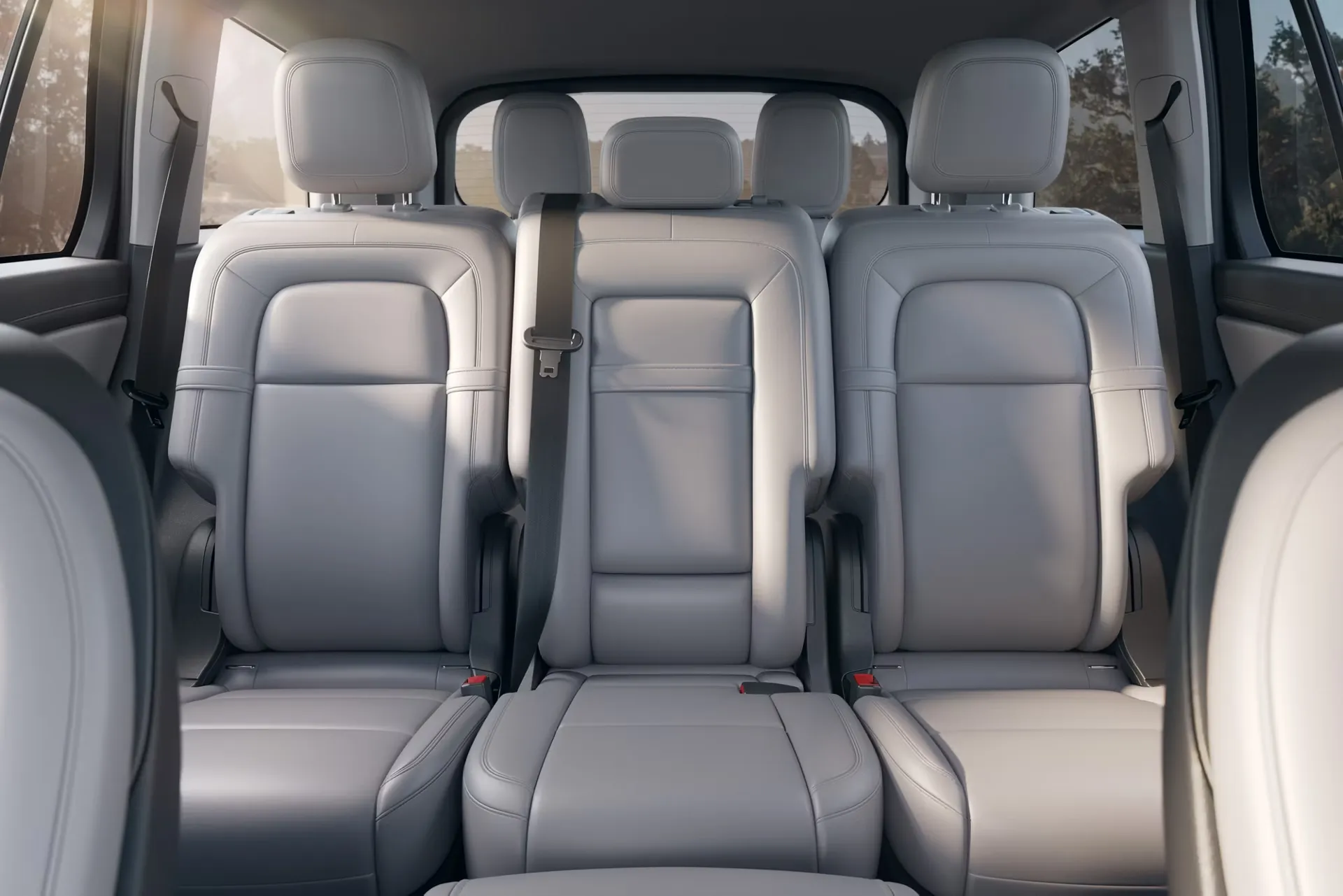 Second and third rows of seats in the Lincoln Aviator.