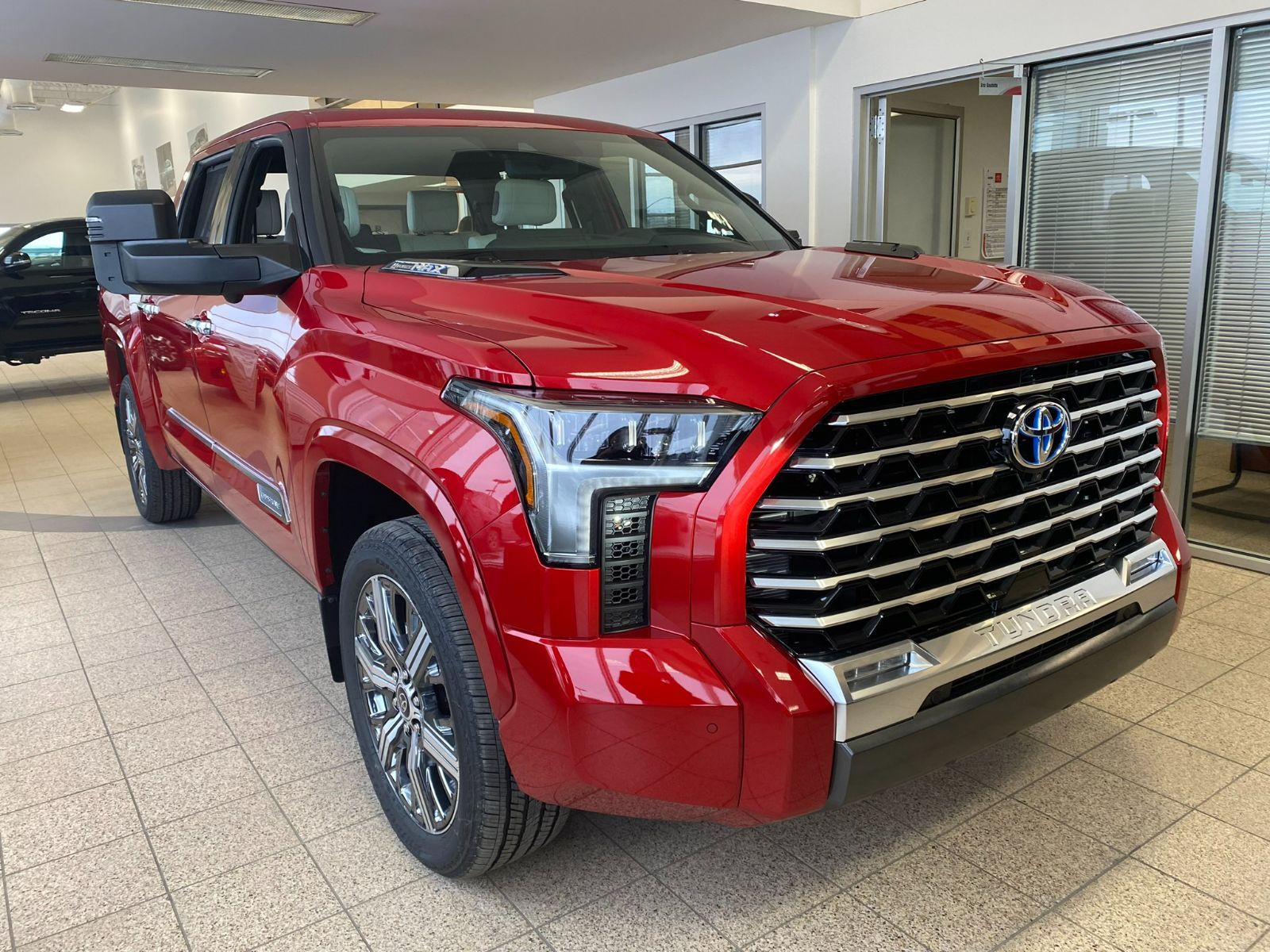 Toyota Tundra Capstone hybrid 2023