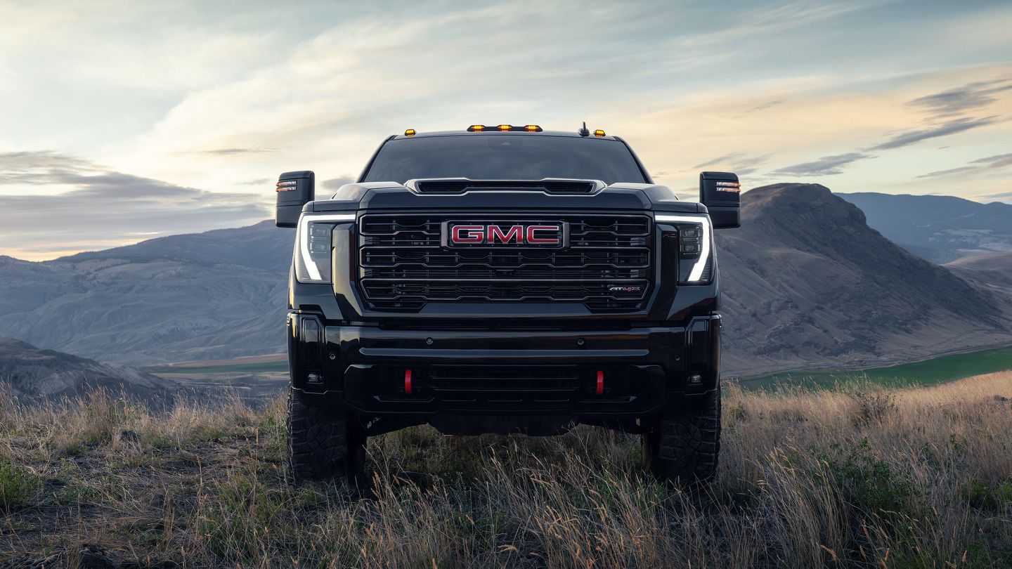 Guide des versions du GMC Sierra 2500HD 2026 : ce que le Pro, SLE, SLT, AT4, AT4X, Denali et Denali Ultimate incluent de série
