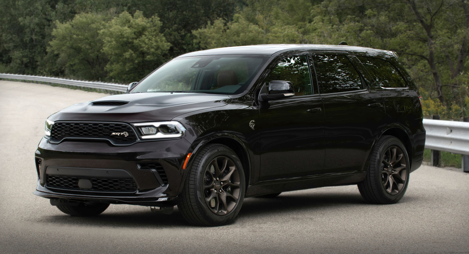 Dodge dévoile le Durango SRT Hellcat Brass Monkey 2025, célébrant 20 ans de puissance HEMI