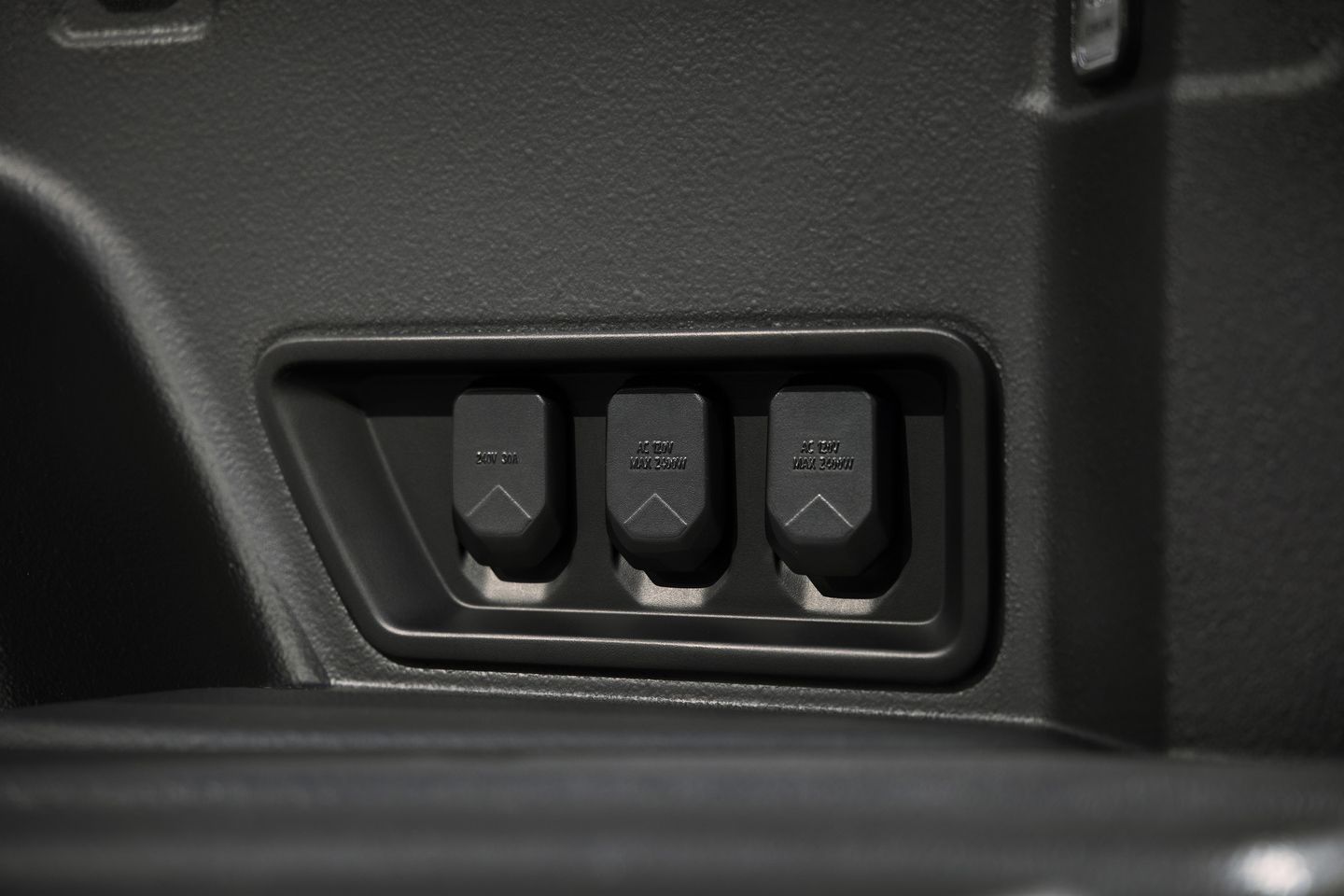 Chevrolet Silverado EV : quand votre camion devient une génératrice pour vos aventures