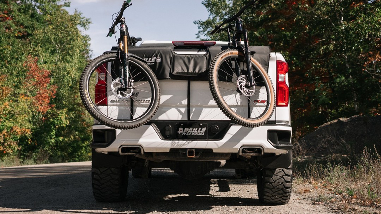 3/4-front and side view of the 2026 Chevrolet Silverado 1500 with a short bed