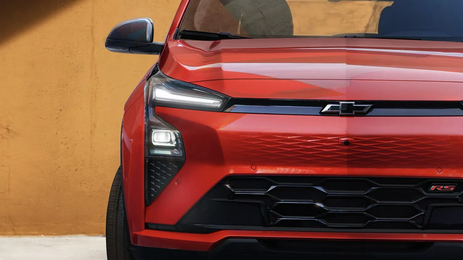 Avant de la chevrolet Bolt 2027 RS en gros plan.