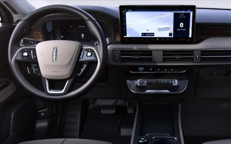 Tailored to Every Drive: Lincoln Corsair’s Adaptive Drive Modes