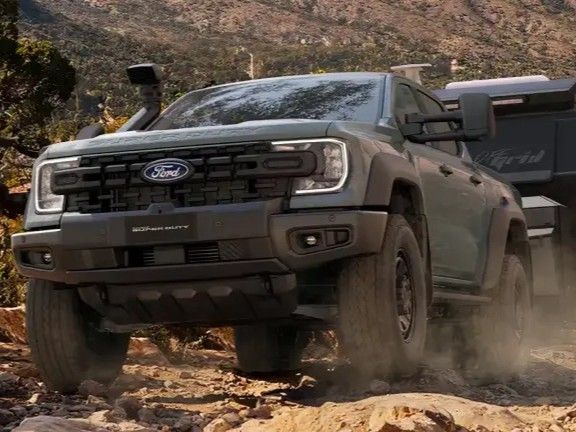 2026 Ford Ranger vs 2026 Ram 1500: Why Smaller Might Be Smarter